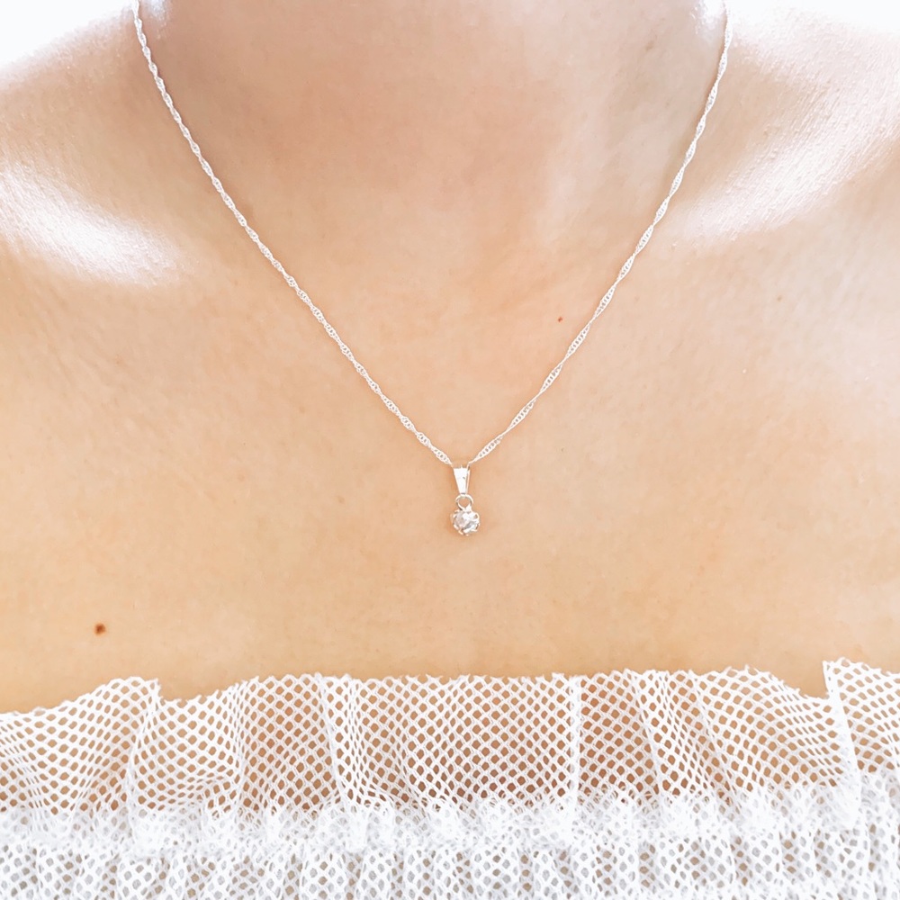 Hear shapes necklace and earrings